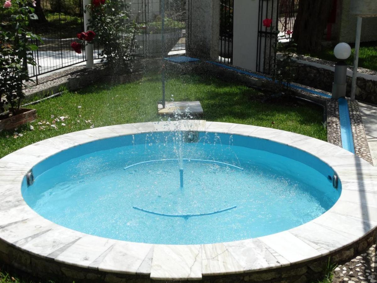 Margarita Apartments Никиана Екстериор снимка