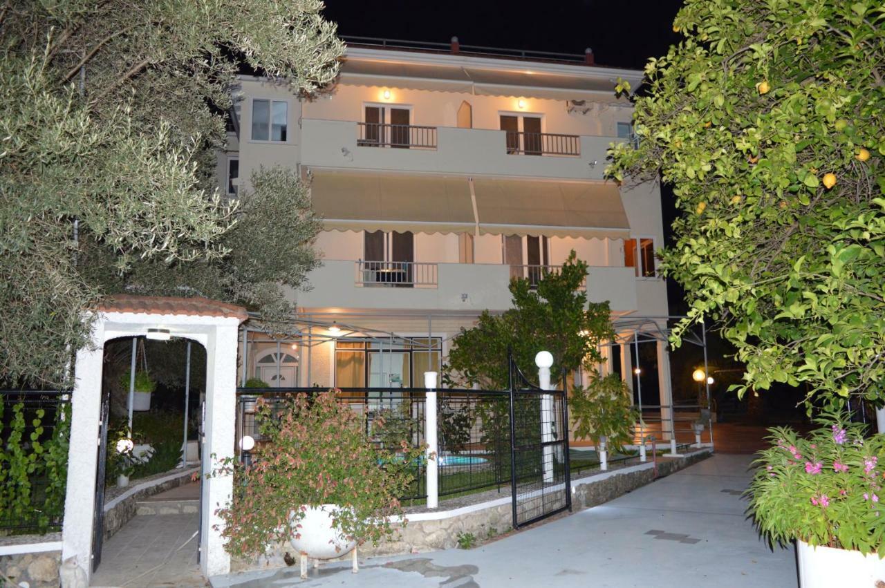 Margarita Apartments Никиана Екстериор снимка